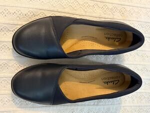 Clarks Collection Navy Blue Comfort Wedge Slip On Shoes Women's 7M Lightweight